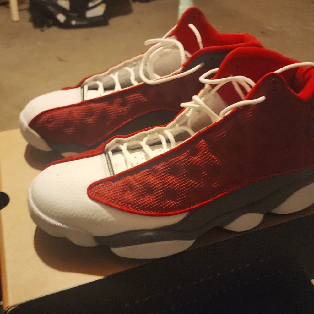 Retro Jordan 12. Red Flints.